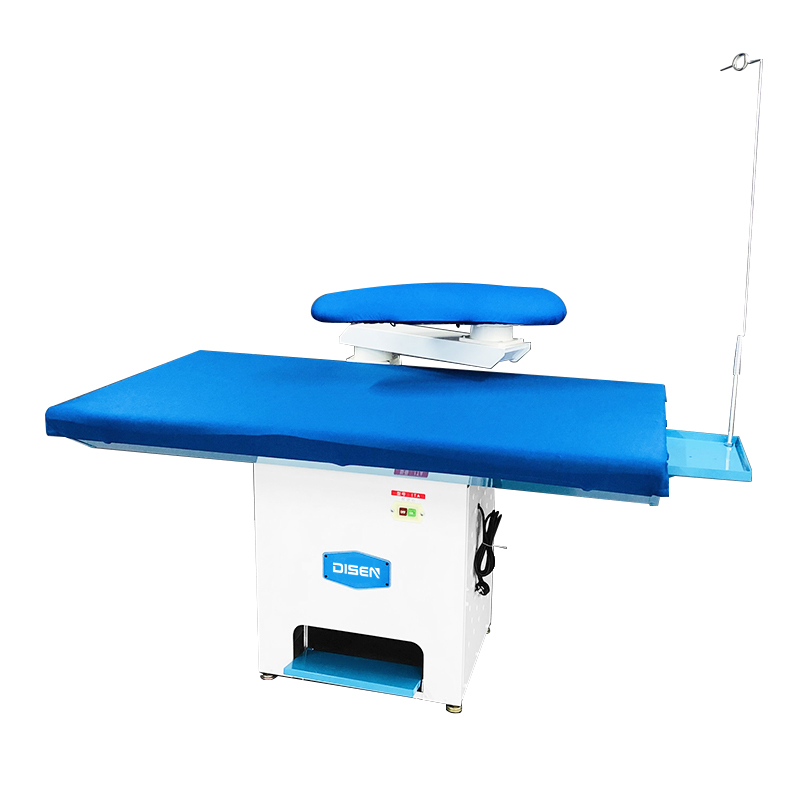 ITA13-1 Strijktafel met vacu&uuml;mzuiging en arm (bovenste uitlaat)